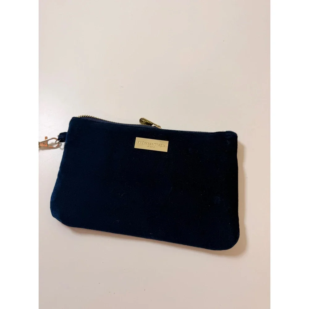 Adrienne Vittadini‎ Wristlet Women OS Navy Blue Excellent Velvet Floral Lining